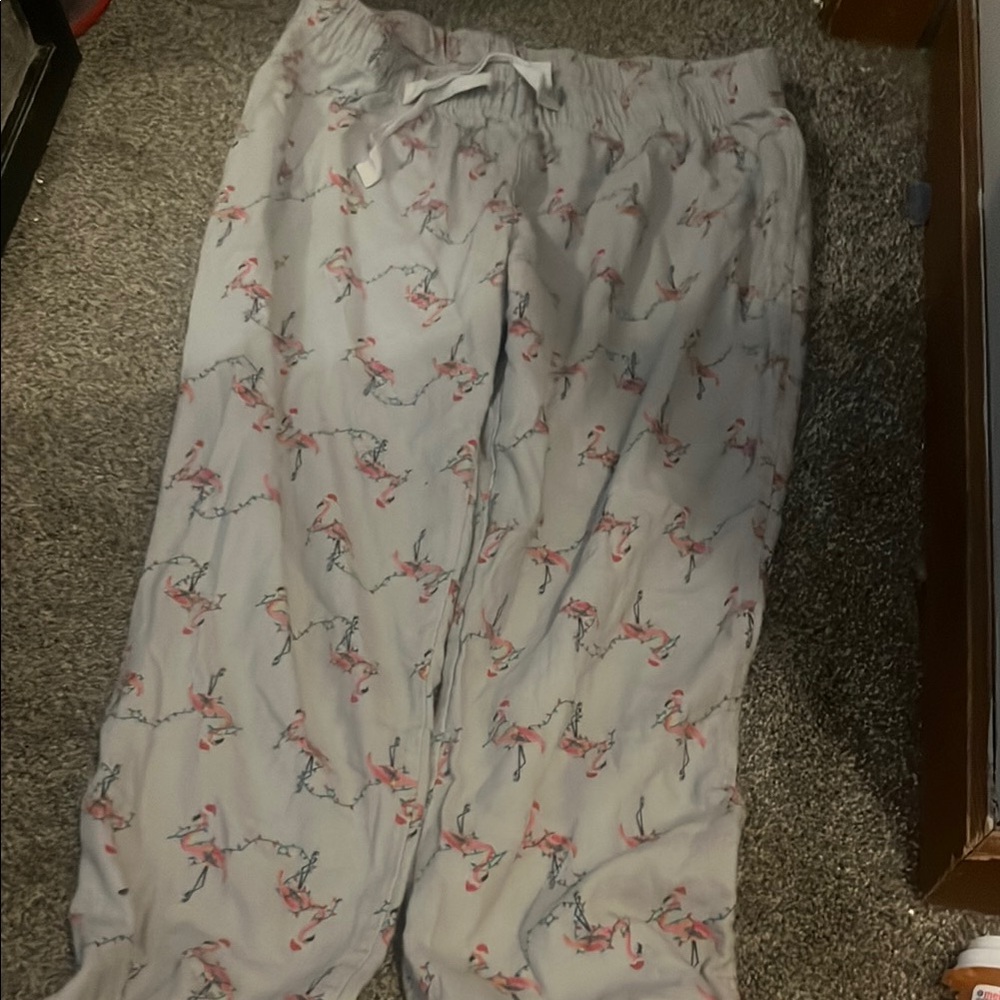 Old Navy Flamingo Pattern Lounge Pants